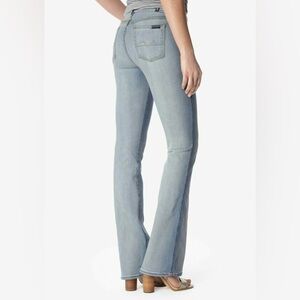 🛍 7FAM Denim light wash flare jeans